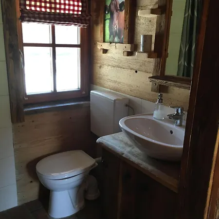 Casa de Férias Troatkasten Martina Haus im Ennstal
